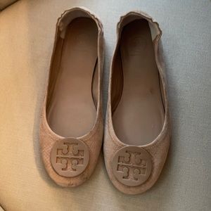 Tory Burch Flats in good condition !!!!